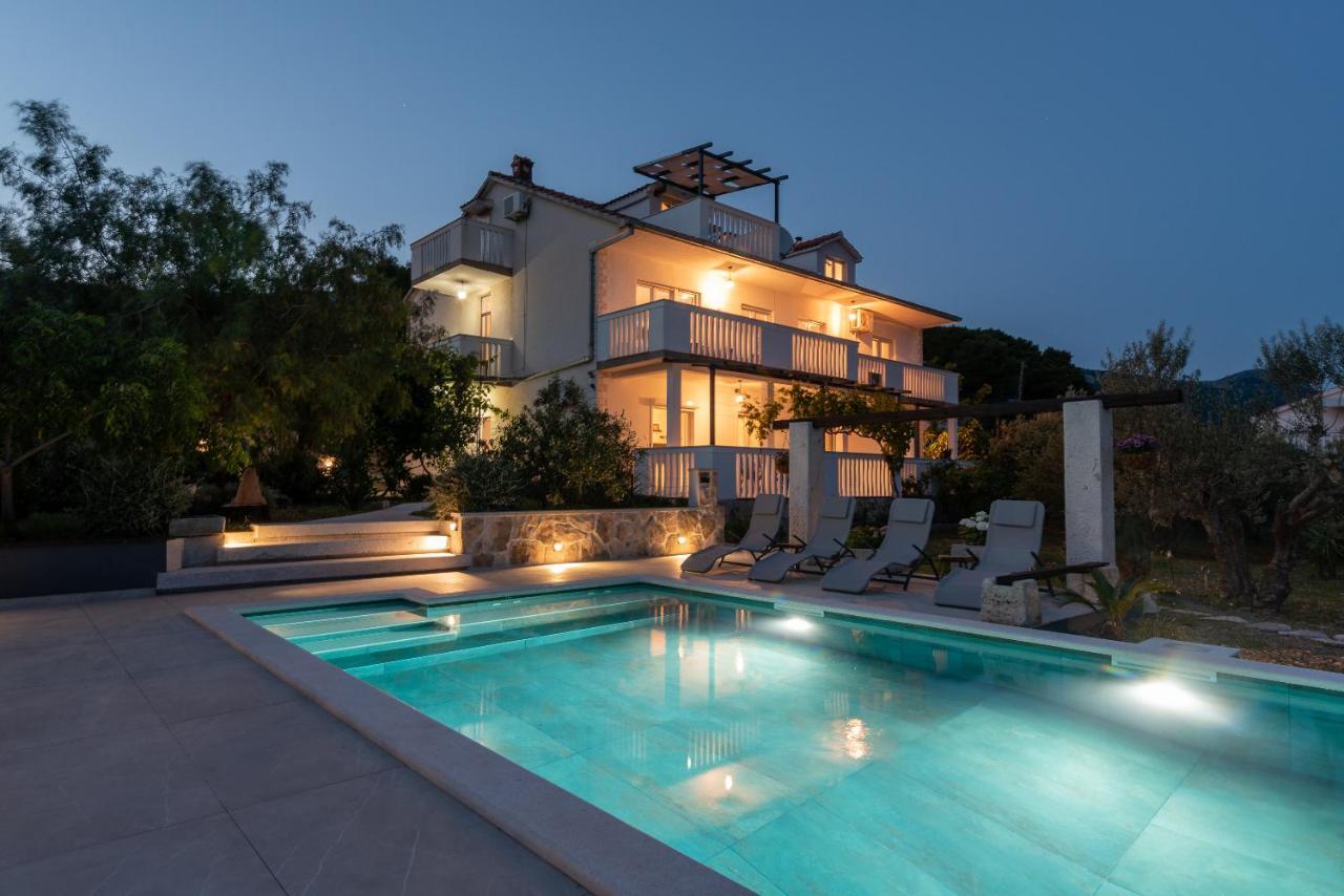 Apartments Dobrila Kaštel Novi Zewnętrze zdjęcie