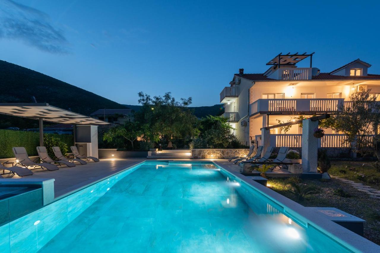 Apartments Dobrila Kaštel Novi Zewnętrze zdjęcie