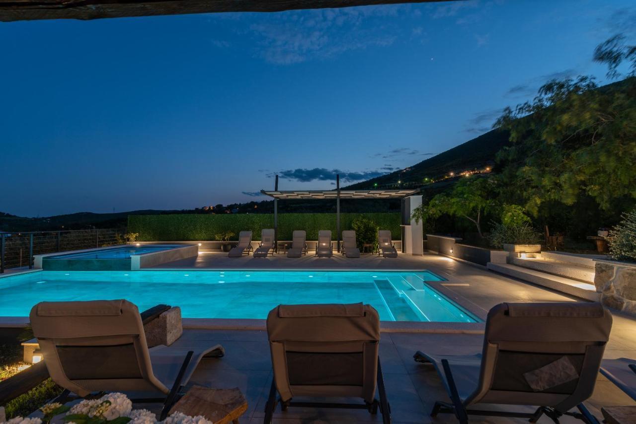 Apartments Dobrila Kaštel Novi Zewnętrze zdjęcie